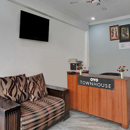 فندق Collection O Samira Residency Near Botanic Garden Of Indian Republic نويدا المظهر الخارجي الصورة