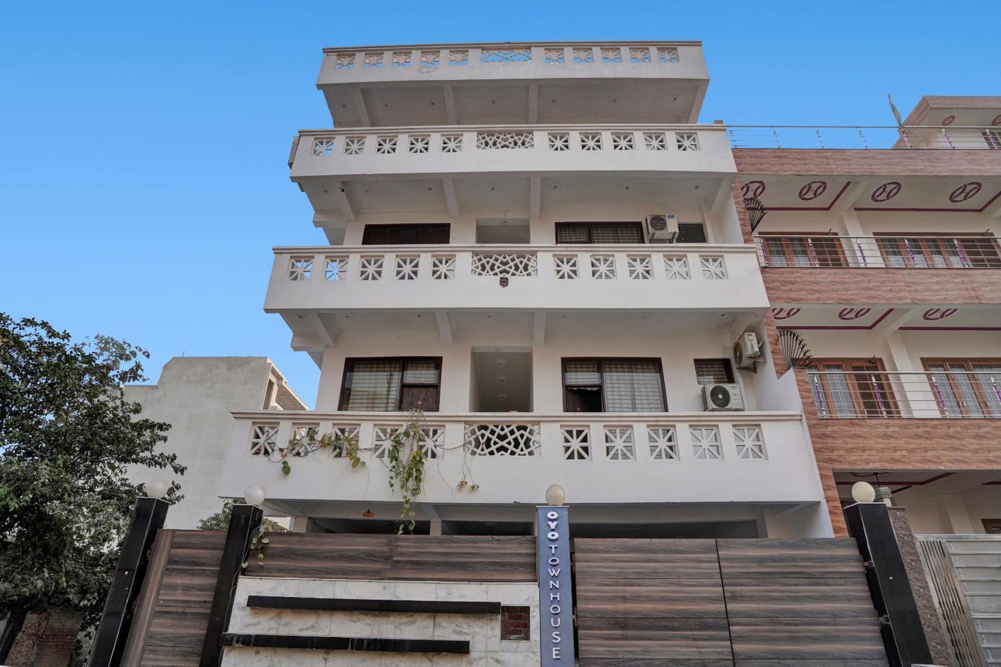 فندق Collection O Samira Residency Near Botanic Garden Of Indian Republic نويدا المظهر الخارجي الصورة