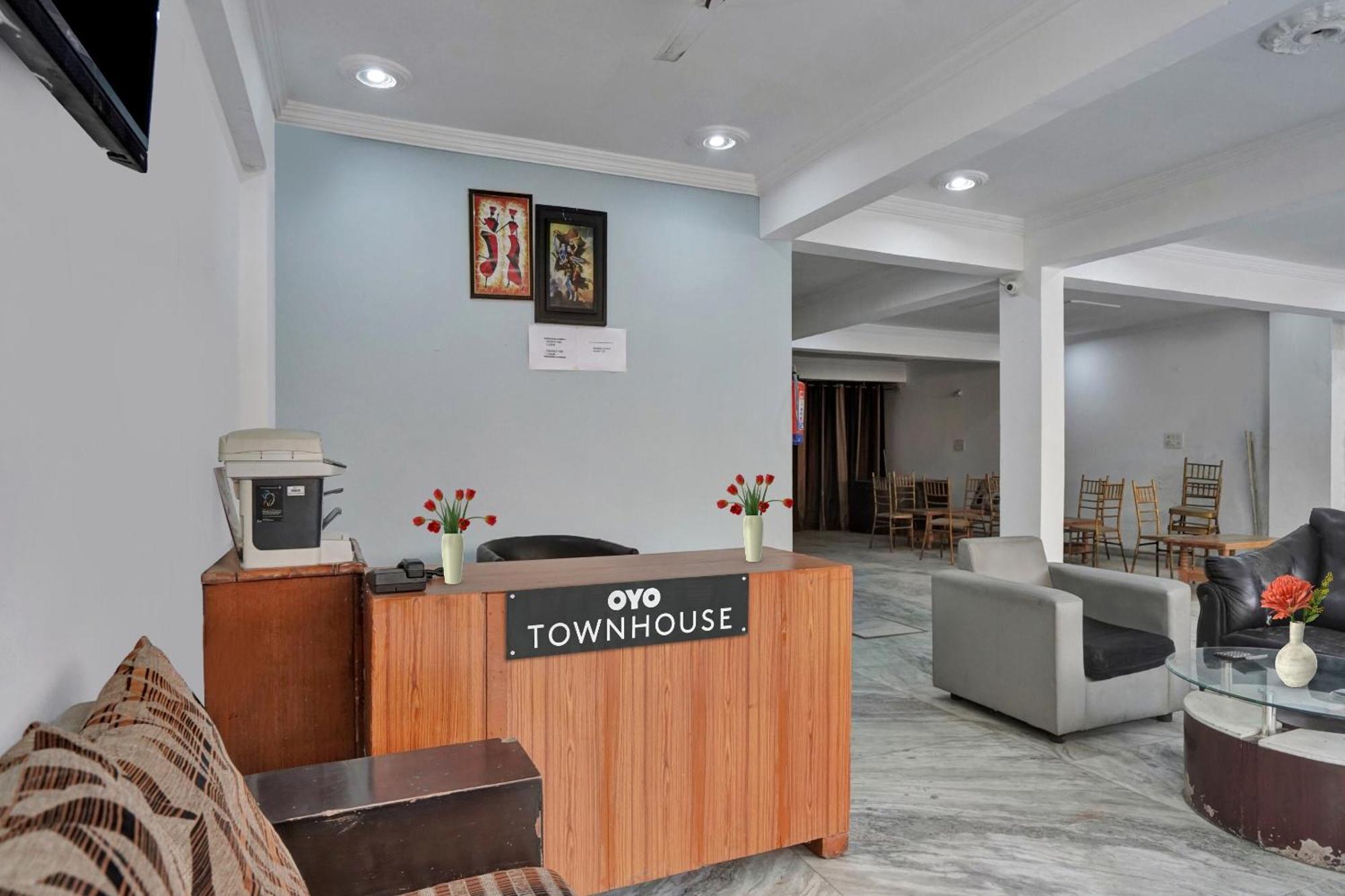 فندق Collection O Samira Residency Near Botanic Garden Of Indian Republic نويدا المظهر الخارجي الصورة