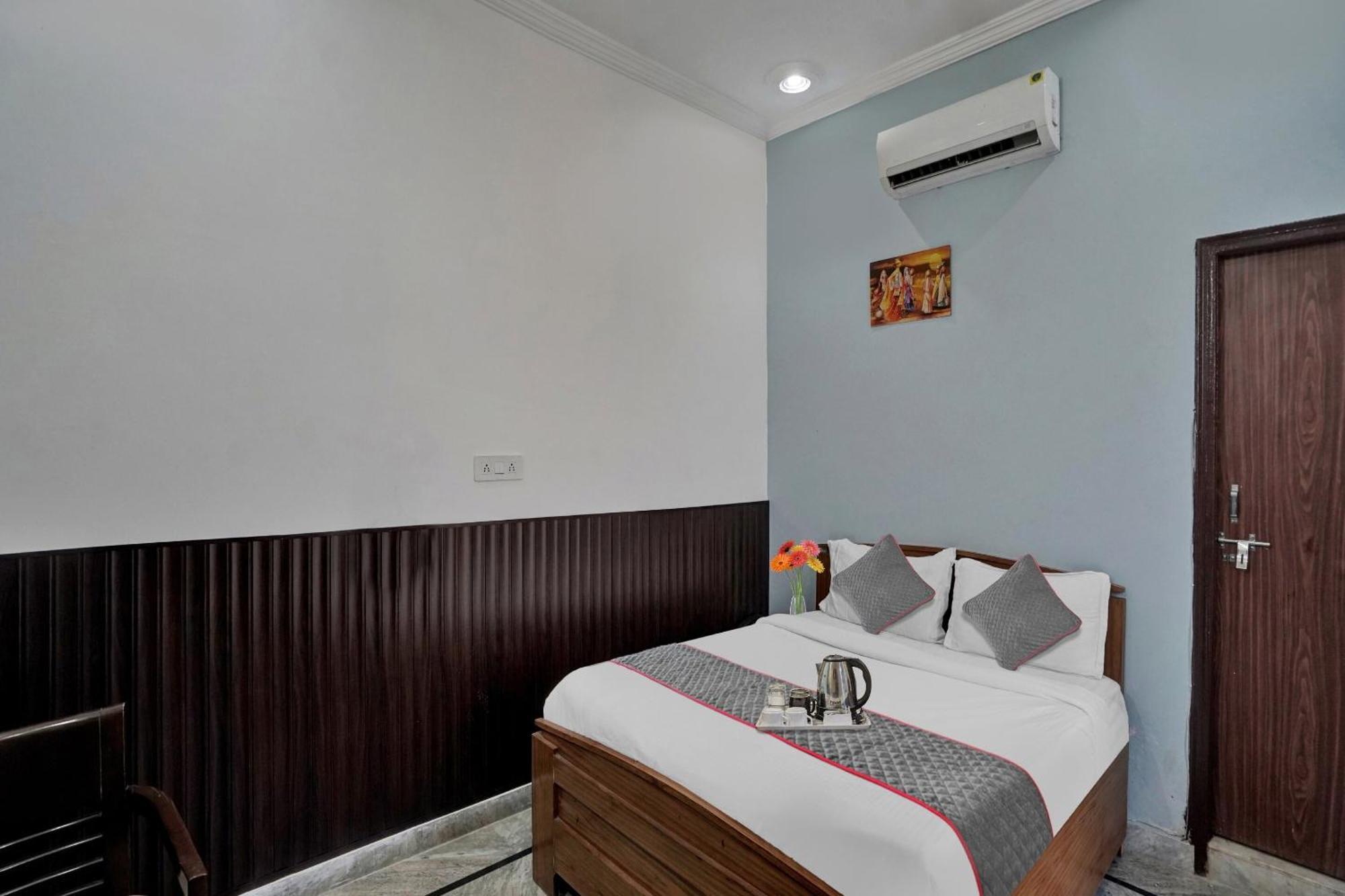 فندق Collection O Samira Residency Near Botanic Garden Of Indian Republic نويدا المظهر الخارجي الصورة