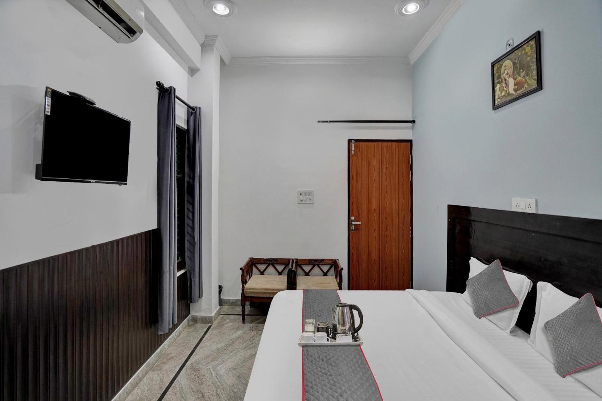 فندق Collection O Samira Residency Near Botanic Garden Of Indian Republic نويدا المظهر الخارجي الصورة