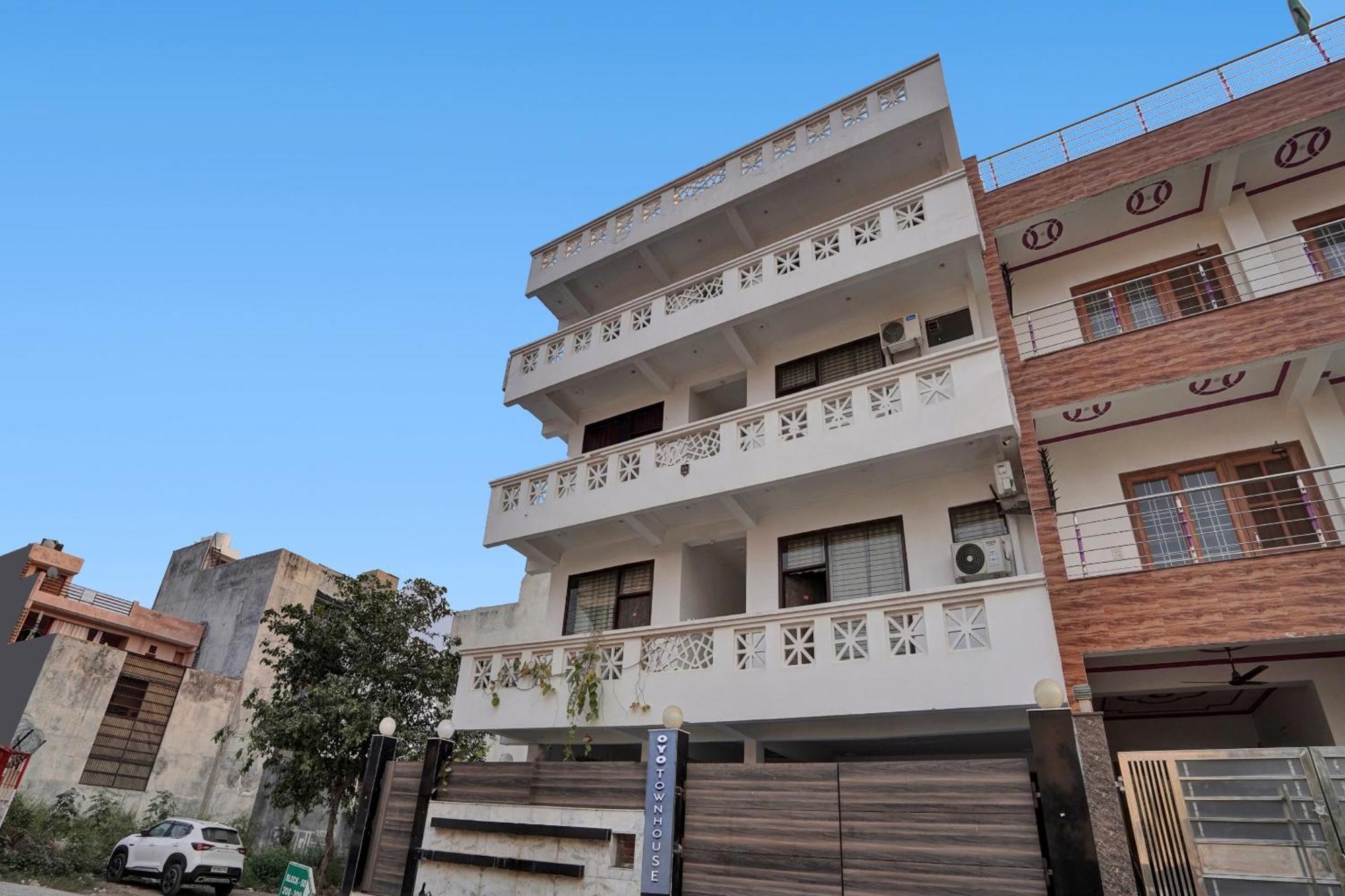 فندق Collection O Samira Residency Near Botanic Garden Of Indian Republic نويدا المظهر الخارجي الصورة